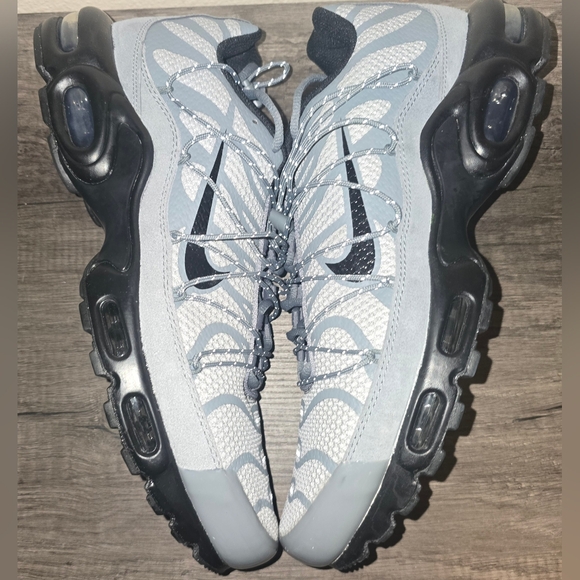 Men's Air Max Plus Utility 'Wolf Grey Black' - Picture 4 of 6